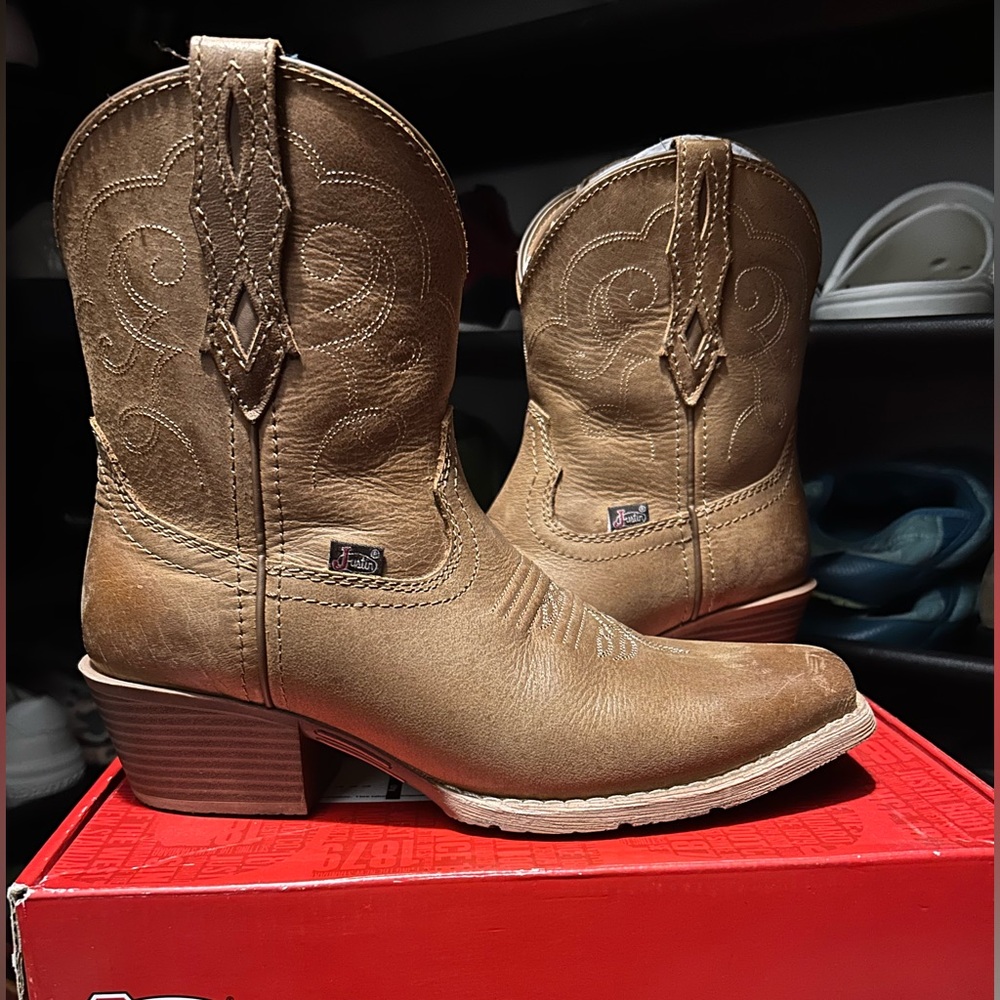 Justin Boots